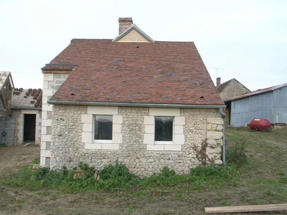 Taille de pierre à La Chapelle-Montligeon